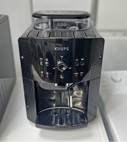 Кофемашина автоматическая Krups EA8108 FDB 145000P Black Б/У