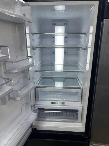 Двухкамерный холодильник SAMSUNG RL55VTEBG Black Б/У