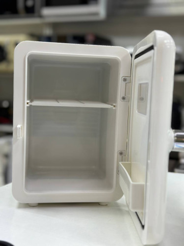 Портативный мини-холодильник AstroAI 2023 White