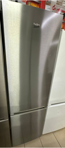 Холодильник з морозильною камерою BEKO CNA295K20X Б/В