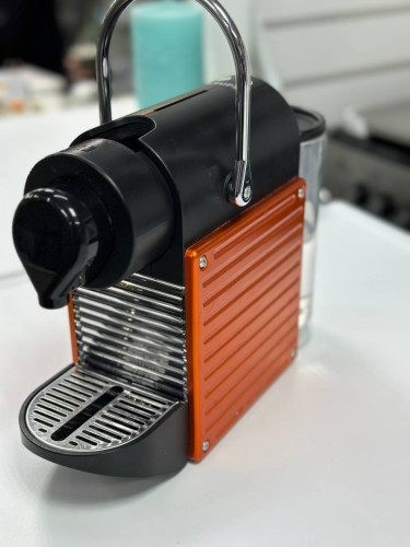 Капсульна кавоварка Krups Nespresso XN 3006 Б/В